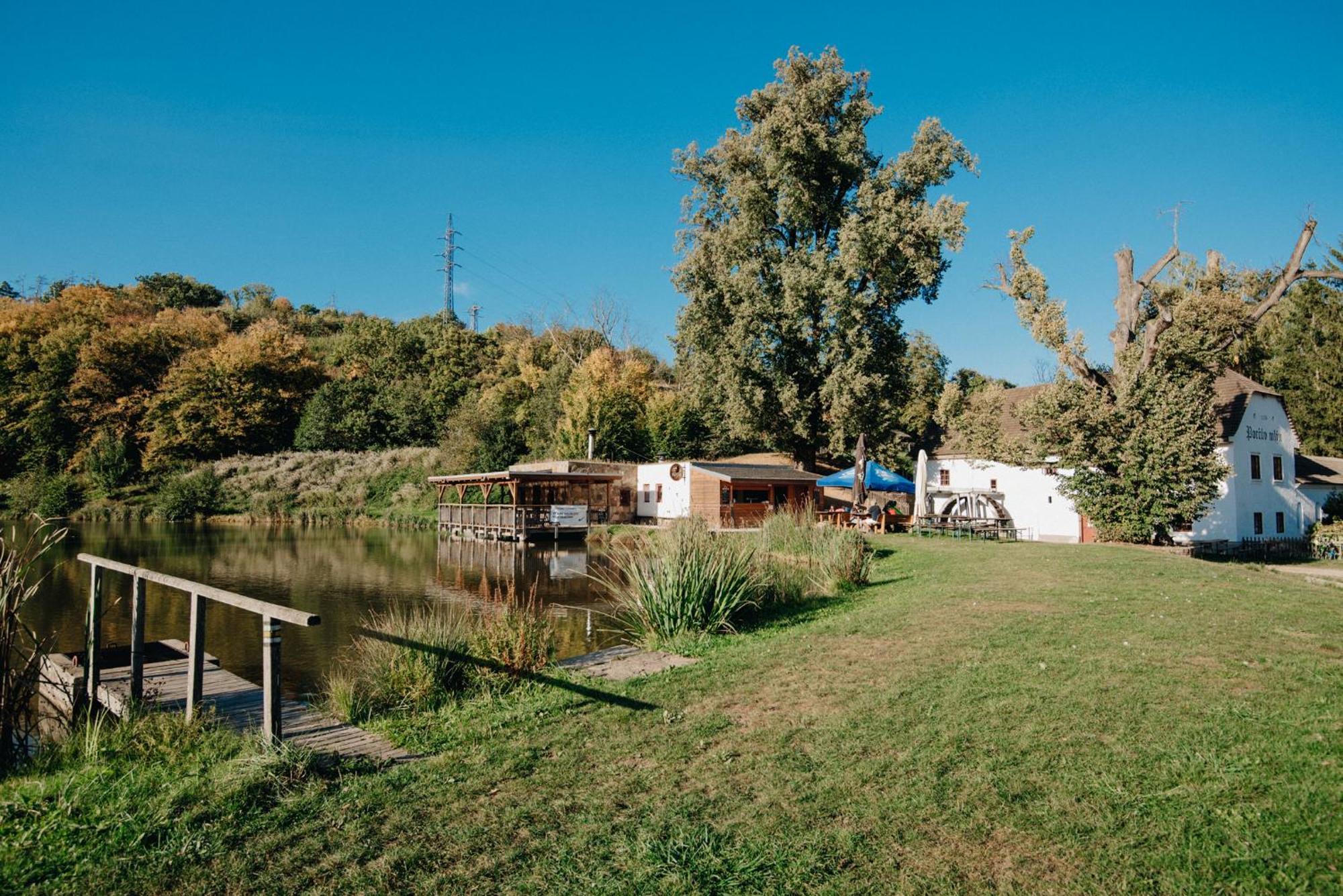 Hotel Porcuv Mlyn Bykovice Exterior foto